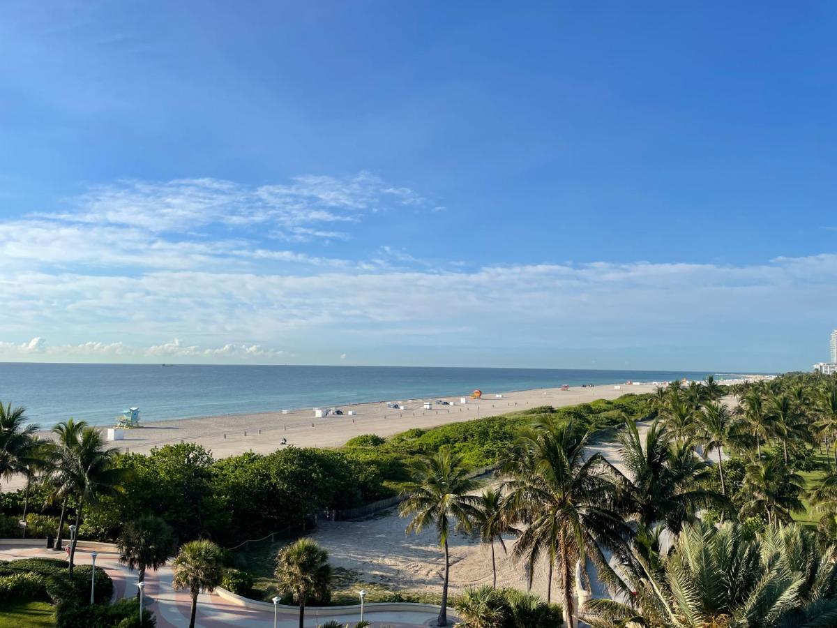 Beachfront Apt In Carlyle Hotel On Ocean Drive ไมอามีบีช ภายนอก รูปภาพ